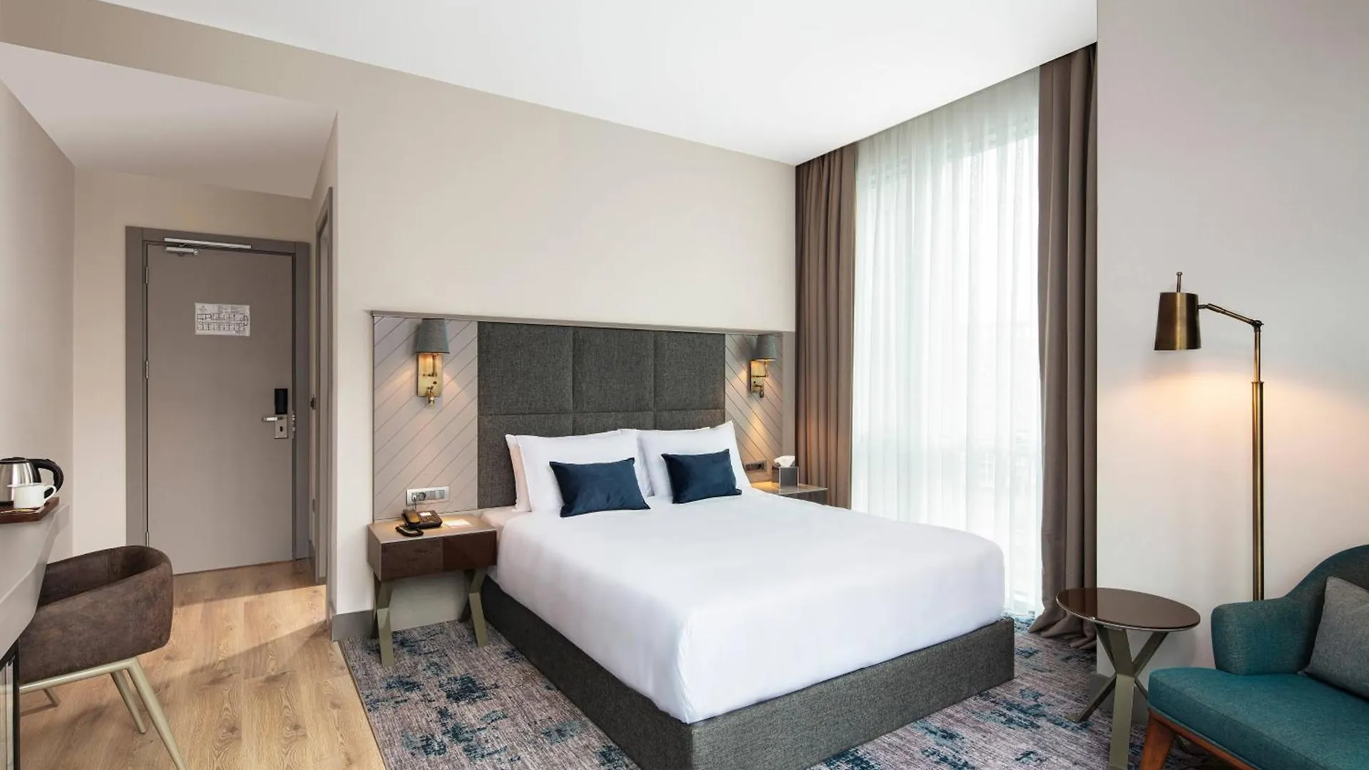 Delta Hotels by Marriott Istanbul Kagithane 5*,